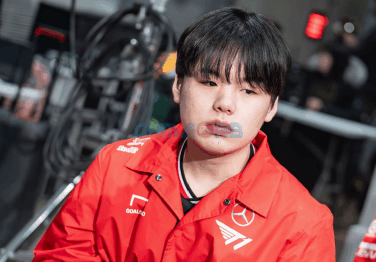 Smash "không vui" dù T1 giành chiến thắng, bỏ ngỏ khả năng nghỉ thi đấu vì sức khỏe