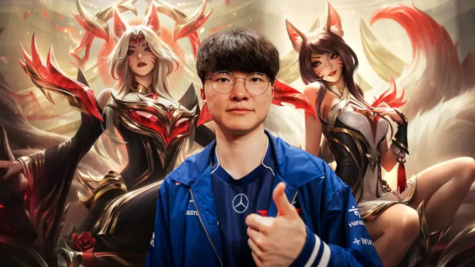 Faker bất ngờ dùng skin Hol Ahri trên stream