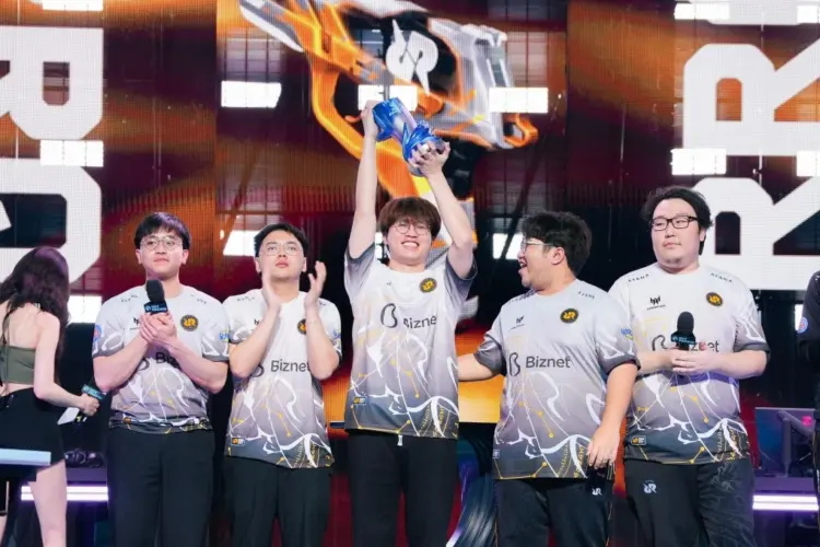 Crazyguy trở thành tuyển thủ Việt Nam đầu tiên vô địch VCT Pacific và góp mặt tại Esports World Cup 2025